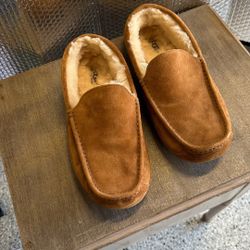 Ugg Men’s Slippers Size 12