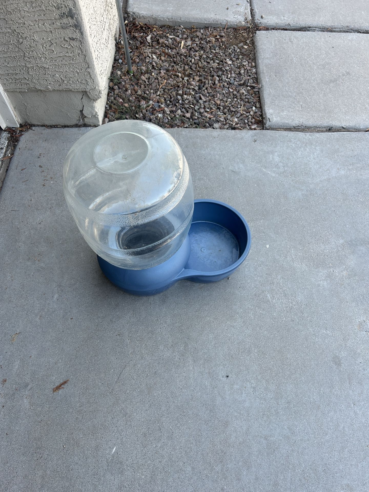 Automatic Water Bowl Refil
