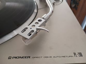 Pioneer pl-200