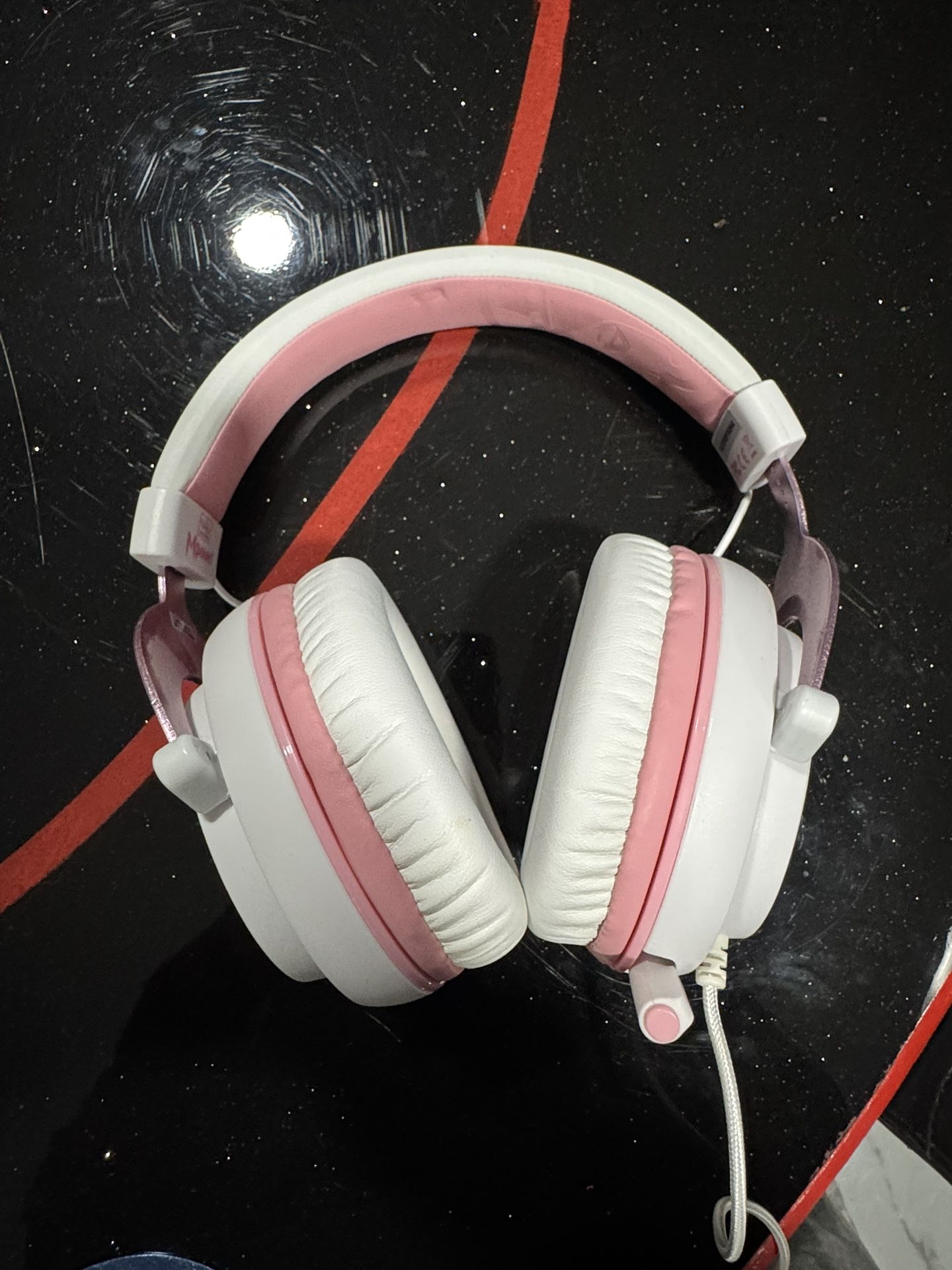 Sades Pink Edition gaming headphones