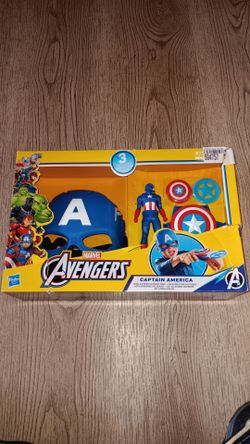 Marvel Avengers Captain America Shield Strike Ultimate Pack