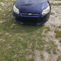 2011 Ford Focus S Hatchback 4D