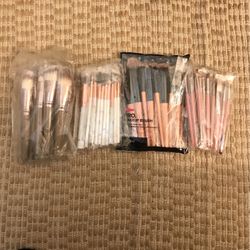 Makeup Brushes Sets bundle sets of 5 I can take some out or add some for one price 