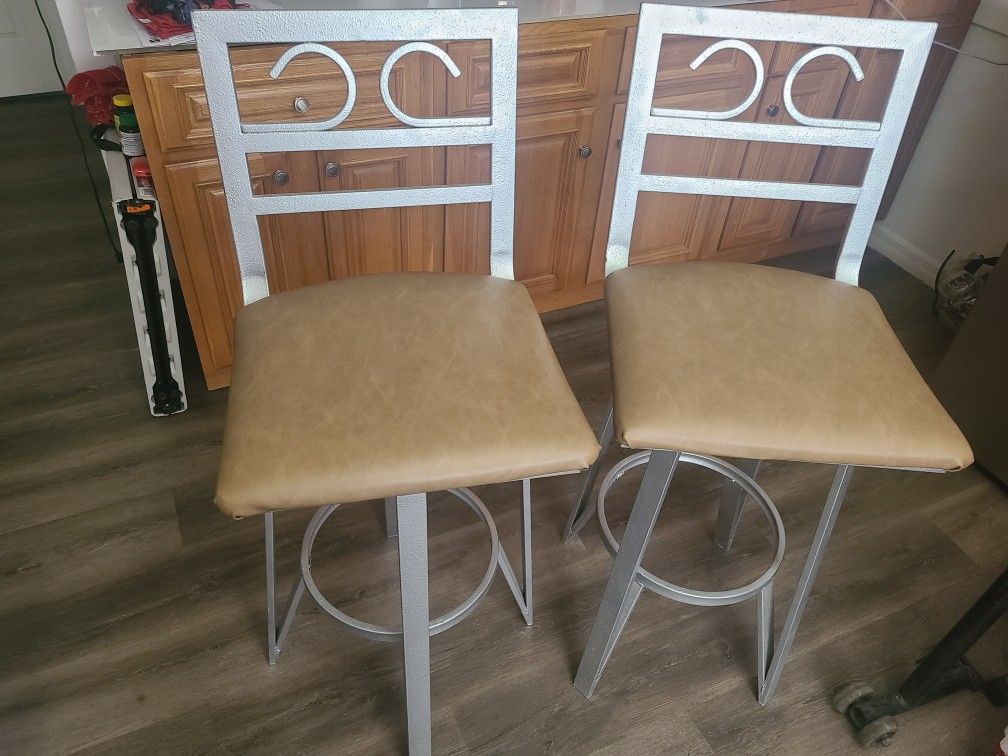 29in Bar Stool Set