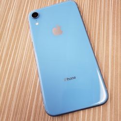 iPhone  XR  64 GB At&t Cricket 