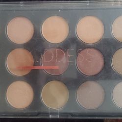 EYESHADOW PALLETTE 