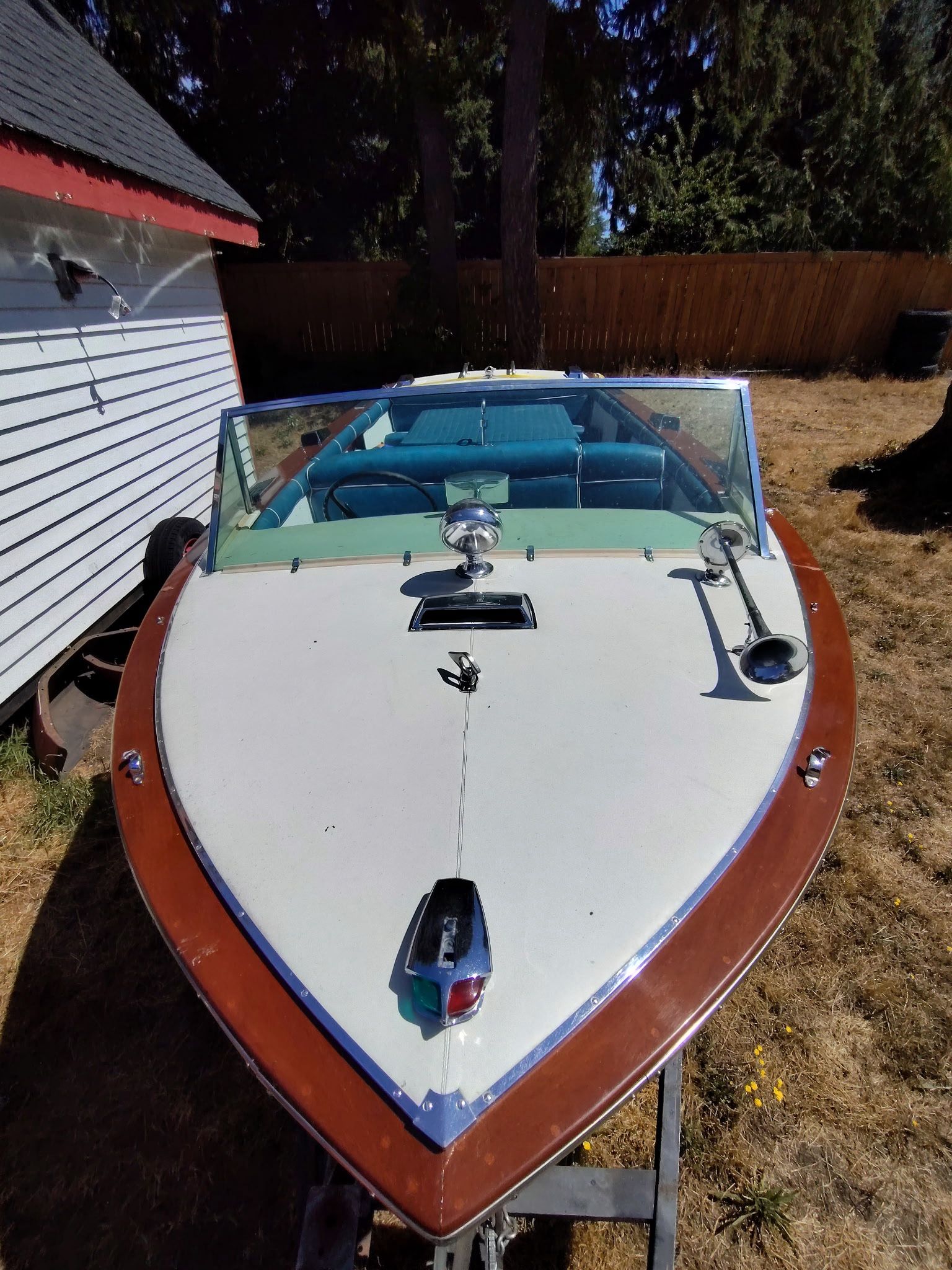 Classic 1968 Century Resorter Boat with 250hp Ford 352 V8 + Trailer Boat