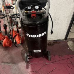 Husky Compresor 20 Galóns Like New As Is $190 Firm