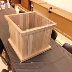 mahogany planter box