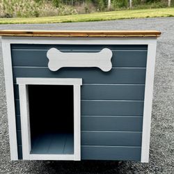 Dog House.  Local Delivery Available 
