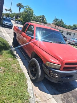 2001 Red Dodge Ram 1500