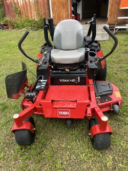 Toro Zero Turn 52”