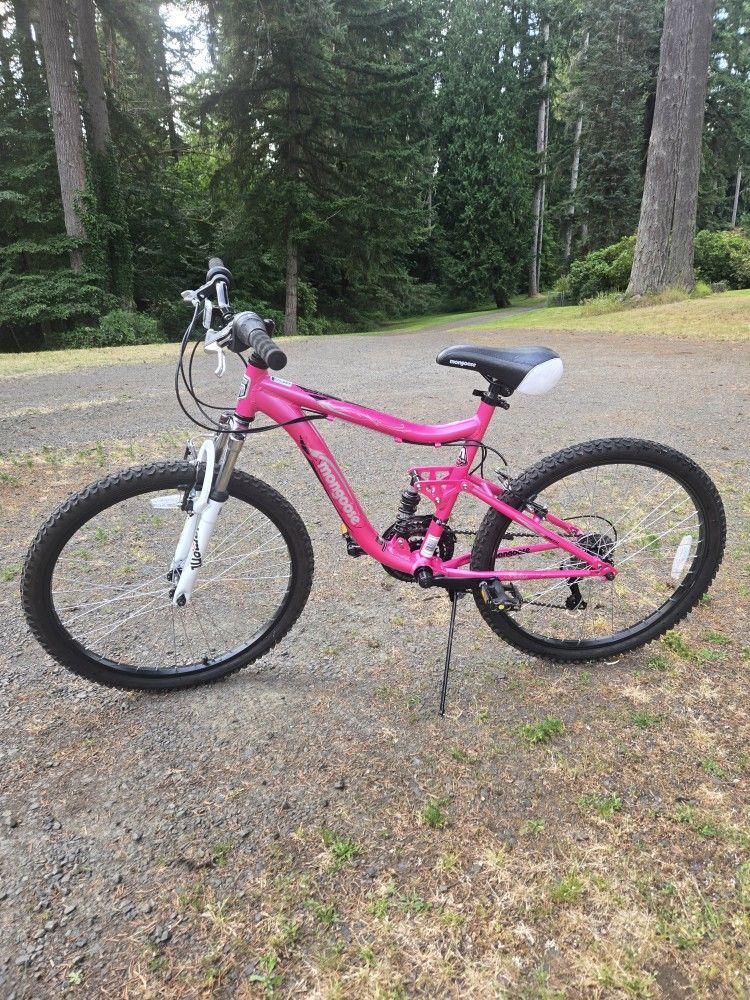 Mongoose 21 Speed Mountian Bike
