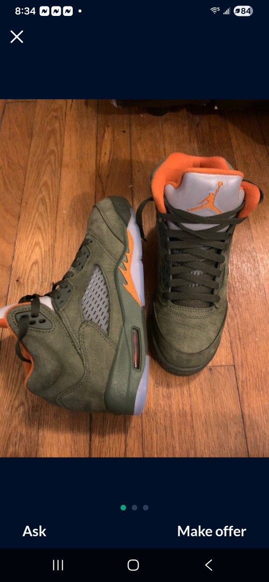 Size 5y Very Clean Asking 35$ No Box
