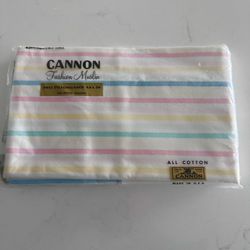 Set of 2 Vintage Cannon fashion muslin pillowcases New in package unopened all cotton