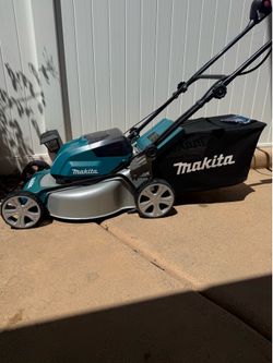 Makita XML03 36V Cordless Lawn Mower – Runs Great