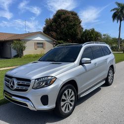 2017 MERCEDES BENZ GLS 450 35k miles Beautiful
