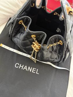 Small caviar leather purse