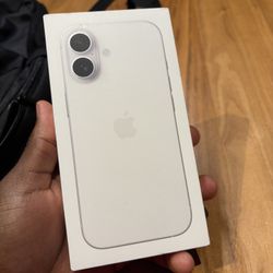 New iphone 17 (Verizon ) - 1 Cycle Count