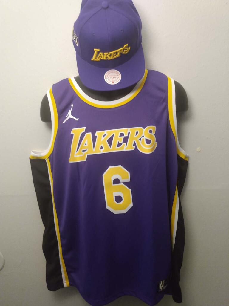 Los Angeles Lakers-Leborn James