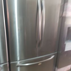 New Scratch And Dent Refrigerator