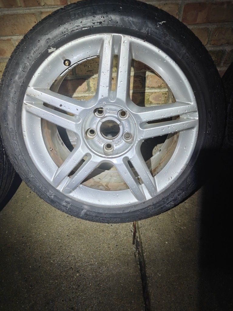 Genuine Audi Wheels 17 inches - A4