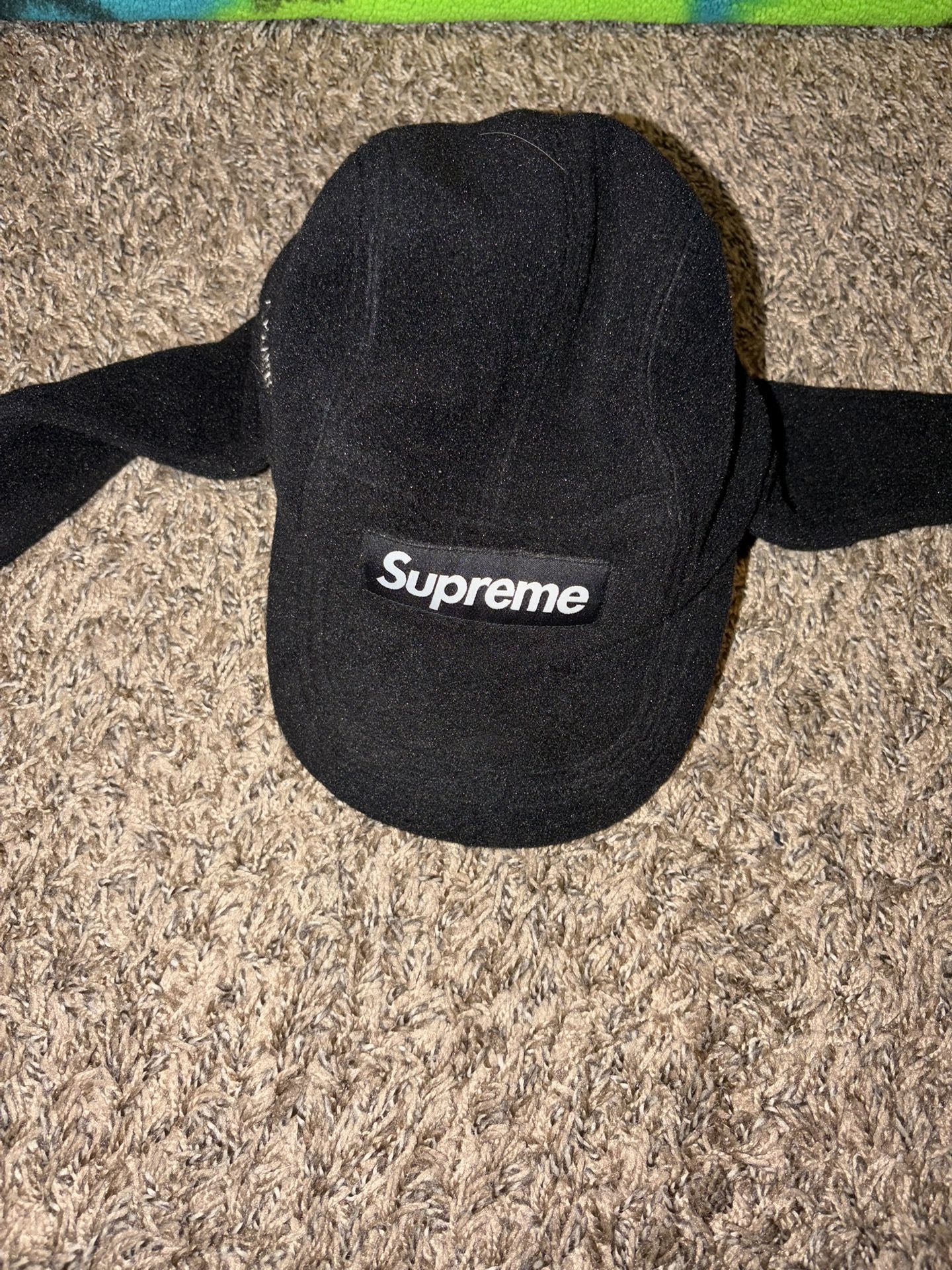 Supreme winter hat