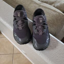 Boys Puma Sz 12