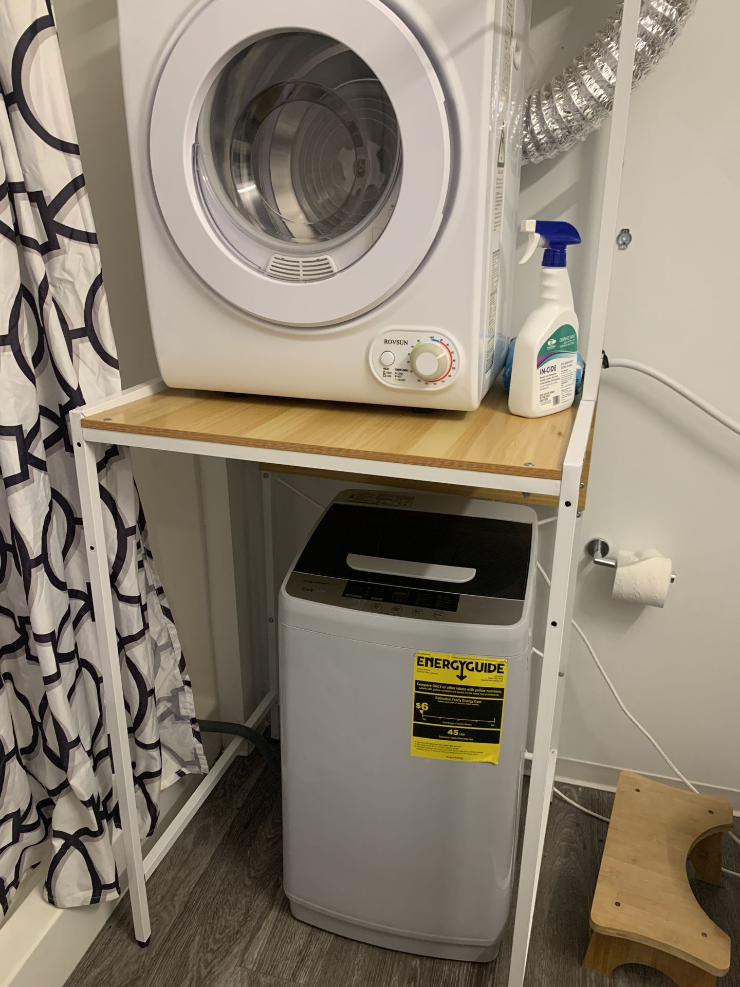 Mini Washer and mini dryer.