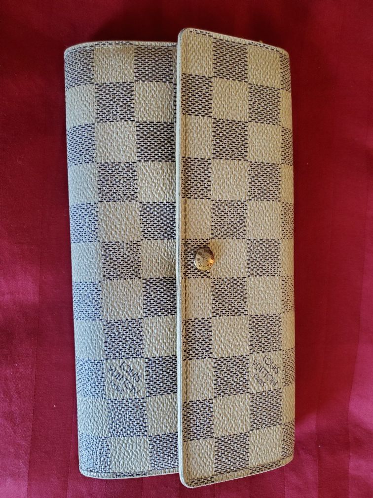 Louis Vuitton Wallet.