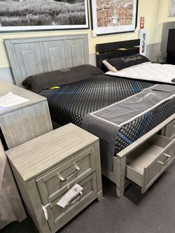 Queen Platform Bed Room Set On Sale