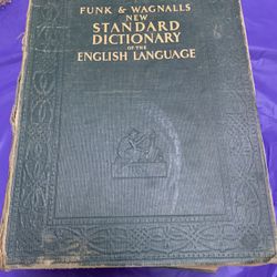 1942 Funk &  Wagnall New standard Dictionary 