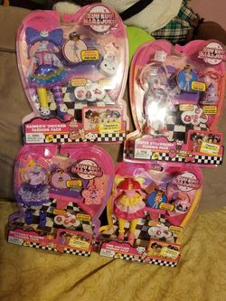 ROPITA PARA MUÑECAS