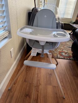 Munchkin 360 eating chair