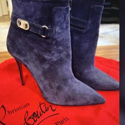 Christian Louboutin Lock So Kate Booty 100 Navy Suede