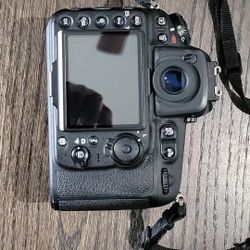 Nikon D810 With Waterproof Camera Bag