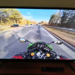 Vizio D-Series 32" Smart TV 