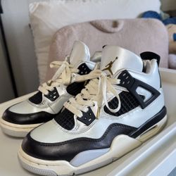 Jordan 4 Retro Platinum Gold (GS 5Y)