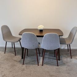 Dining Table And 4 chairs