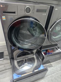 Lg washer and dryer used in perfect working condition