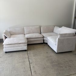 Sectional Couch 
