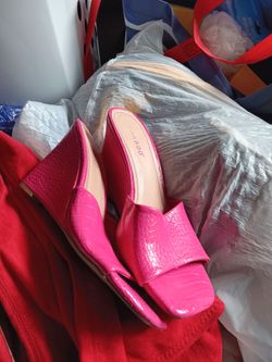 Bamboo Pink Croc-Embossed Mule Heels