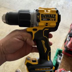 Dewalt 20 Volts Hummer Drill Driver XR $70 Price Firm