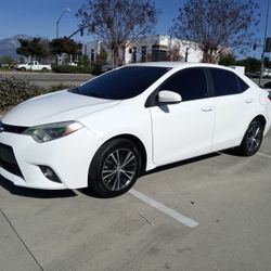 2016 / Toyota Corolla  LE