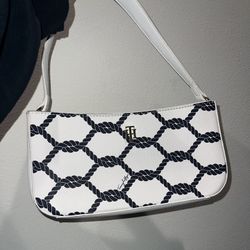 Tommy Hilfiger Purse 