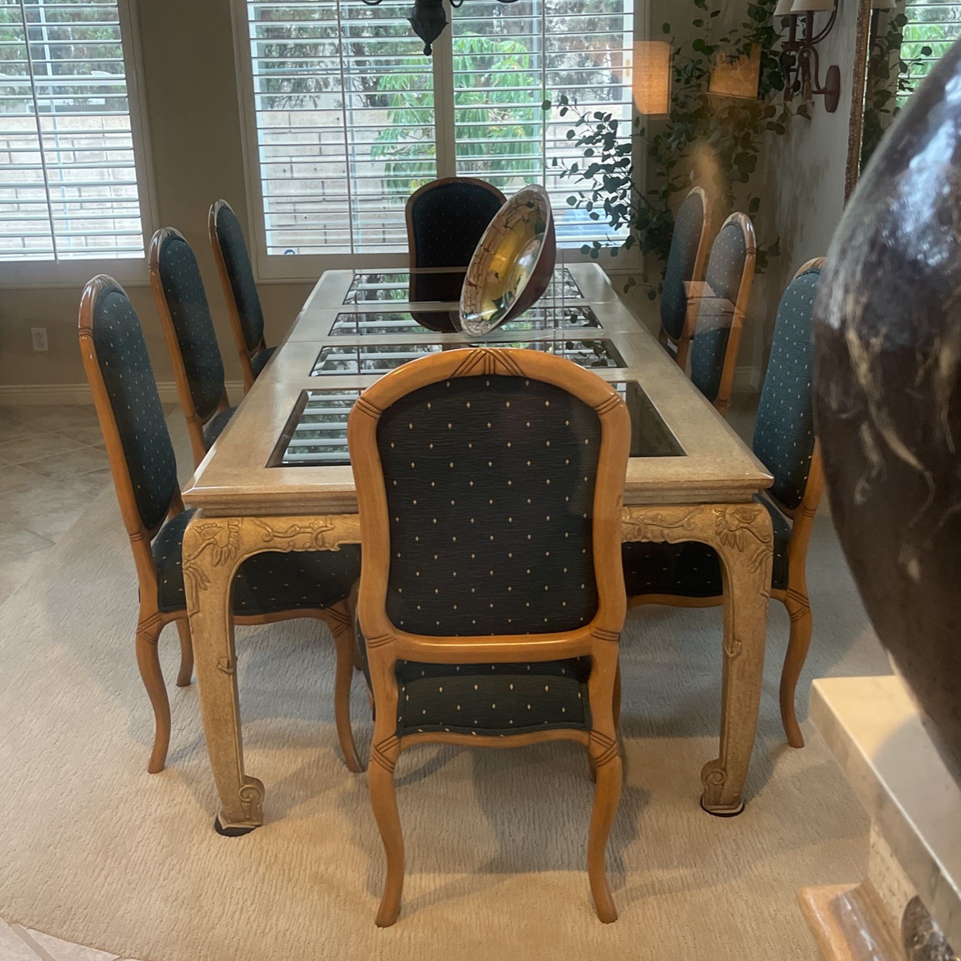 Dining Table & 8 Chairs
