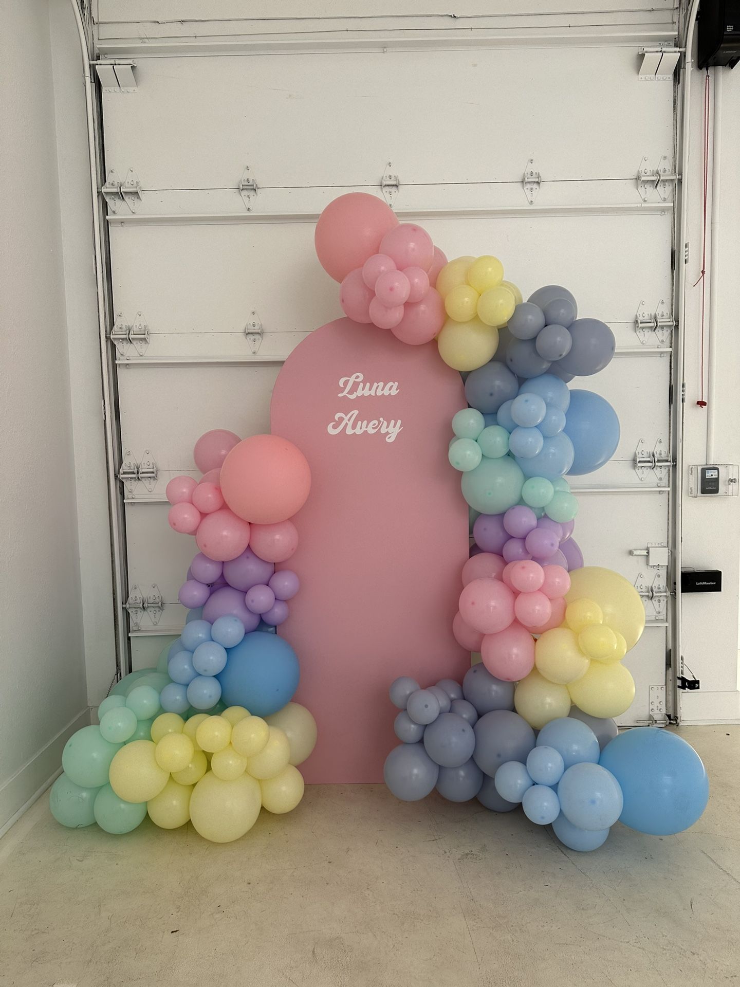 balloon arch, balloon garland