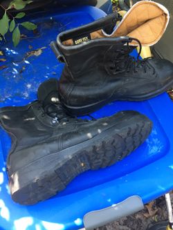 Nice leather steel toe boots like new Size 11 1/2 only $30 firm