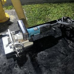 Makita Biscuit Jointer Pj7000