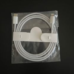 Apple Braided USB-C to Lightning Cable